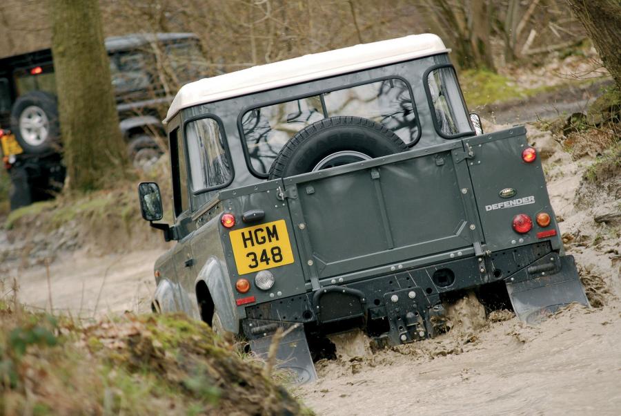  Land Rover Defender 2006 года  (фото 96 из 227)